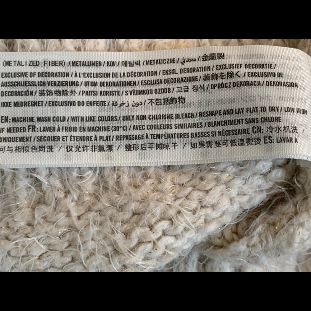 Abercrombie & Fitch Long Sleeve Sweater - Picture 8 of 8